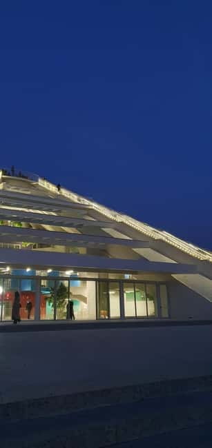 An Alternative Tour of Tirana - Meeting at Wilson Square and the first “how to look” lesson