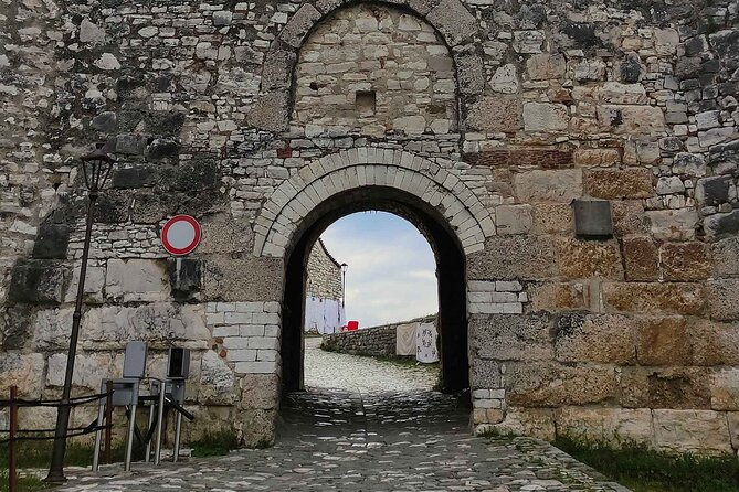 Berat - Unesco Heritage & Wine Tasting, Private Tour - Lunch in a traditional restaurant, a break that keeps the day comfortable