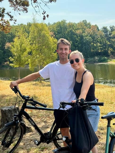 Bike or E-Bike Tour Tirana : Highlights & Grand Park Guided - Postbllok Checkpoint to Air Albania Stadium: From Control to Public Space