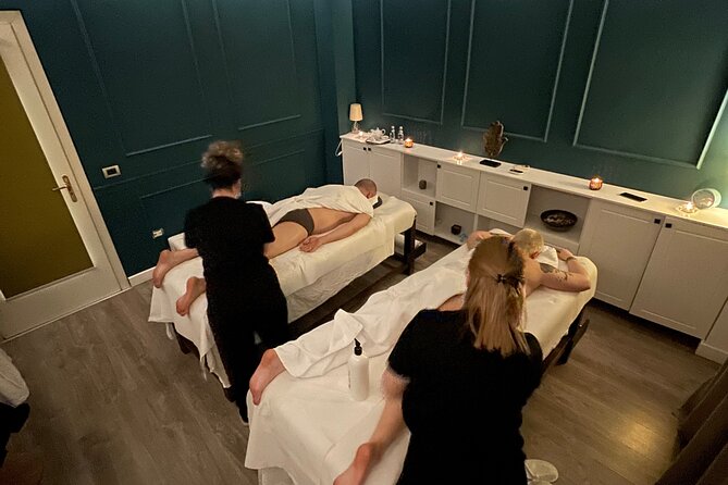Couple Massage - The 10-minute foot massage and 20-minute reflexology focus