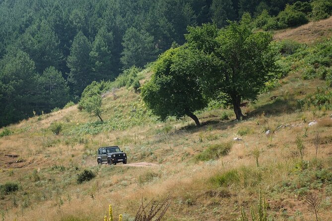Drive a 4x4 Off-Road in the Tirana Highlands - Mali me Gropa and Shëngjërgj valley: what the route feels like
