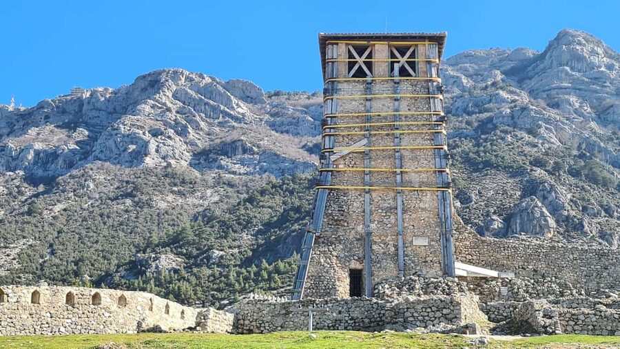 Durres/Golem: Kruja Castle & Bazaar with Traditional Lunch - What $27 gets you, and why it can feel like good value