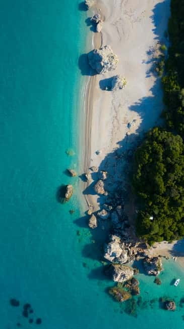 Durres & Tirana: Speed Boat Trip to Sazan, Karaburun & Cave - Vlora free time after the sea: use it for the old town, not shopping fatigue