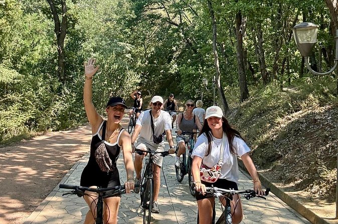 Electric E-Bike Tour Tirana: Highlights, Sights & Grand Park - Namazgja Mosque to Mother Teresa Square to Reja: faith, memory, and modern art