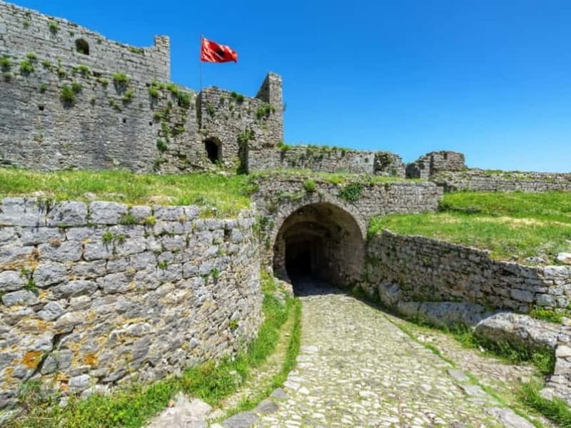 Fom Tirana: Day tour of Shkodra and Lezha (Scutari & Lisus) - Starting in Tirana, then heading straight for Lezha