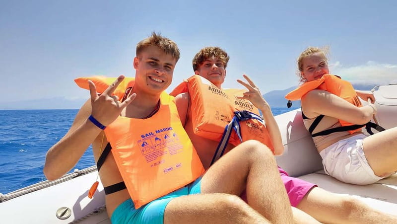 From Durres: Speed Boat to Sazan Island, Cave & Karaburun - Pickup in Durrës and the main-road reality