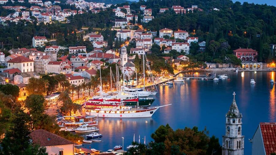 From Tirana: 2-Day Montenegro & Dubrovnik Private Tour - Pickup points, small-car comfort, and how a private group changes the day