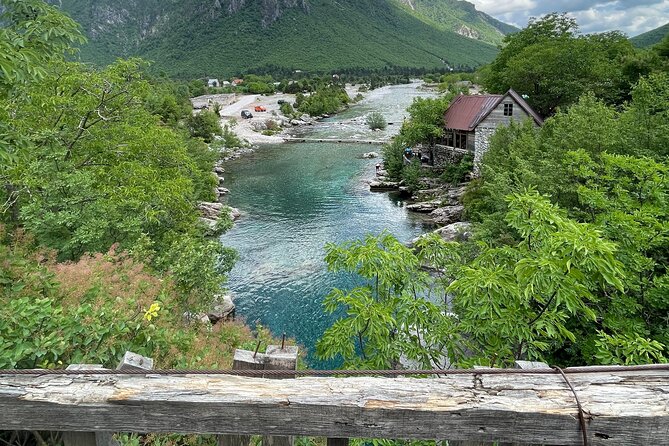 From Tirana/Durres/Shkoder: Theth and Blue Eye daily tour - Guide and group size: the difference between chaotic and smooth