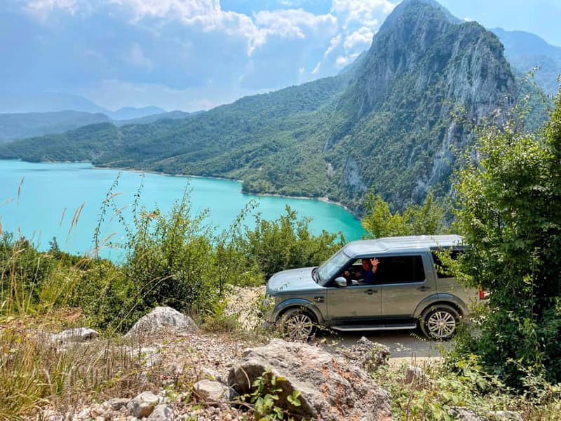From Tirana: Hike on Gamti Mt & Bovilla Lake on Land Rover - Bovilla Canyons: 45 minutes of guided walking and picture-perfect rocks