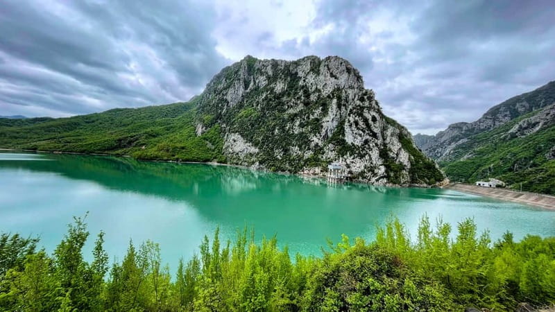 From Tirana: Hike on Gamti Mt & Bovilla Lake on Land Rover - Bovilla Lake: a short 15-minute reset for calmer views