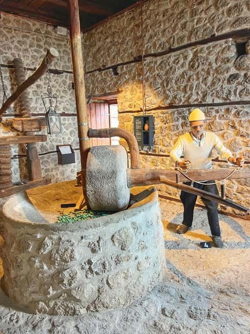 From Tirana: Kruja Castle, Old Bazaar & Sari Salltik View - Kruja Old Bazaar walk: shopping with real texture, not just postcards