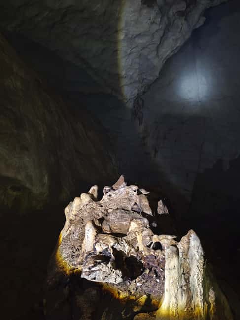 From Tirana: Pëllumbas hiking & Cave exploration - The 40-minute forest hike: beginner-friendly, but plan for heat
