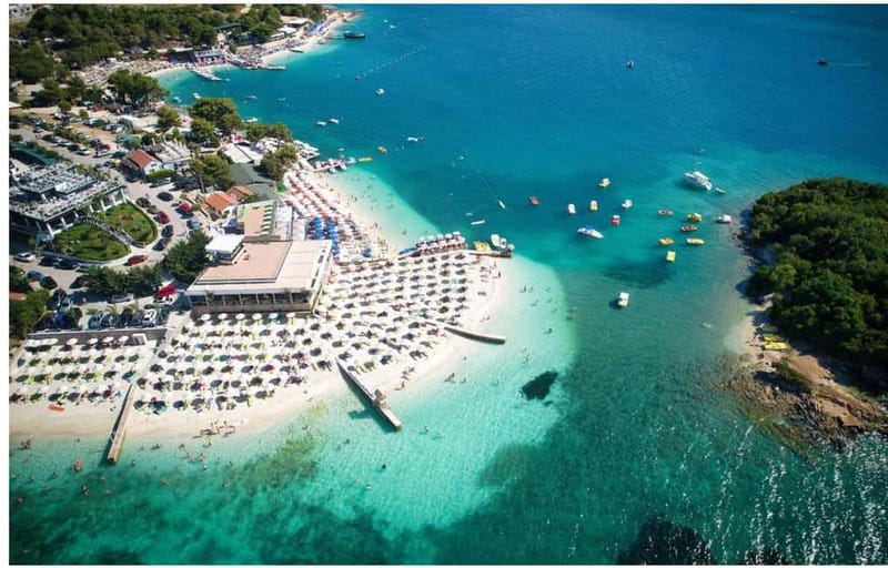From Tirana: Saranda, Blue Eye, Ksamil Islands Boat Tour - Tirana To Blue Eye: a spring that looks unreal