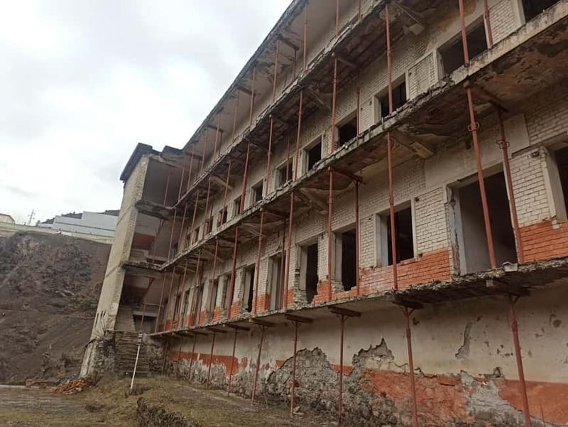 From Tirana: Spaç Prison Tour with Entrance Fees - Getting There From Tirana and Durrës: start early, pack smart