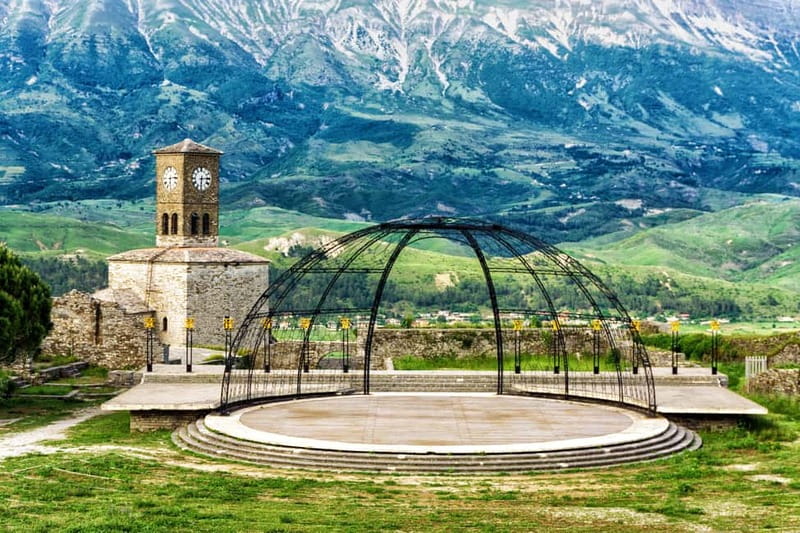 Gjirokaster walking Tour Baazar – The Castle – Zekate house - Starting point at Cerciz Topulli, and how to get oriented fast