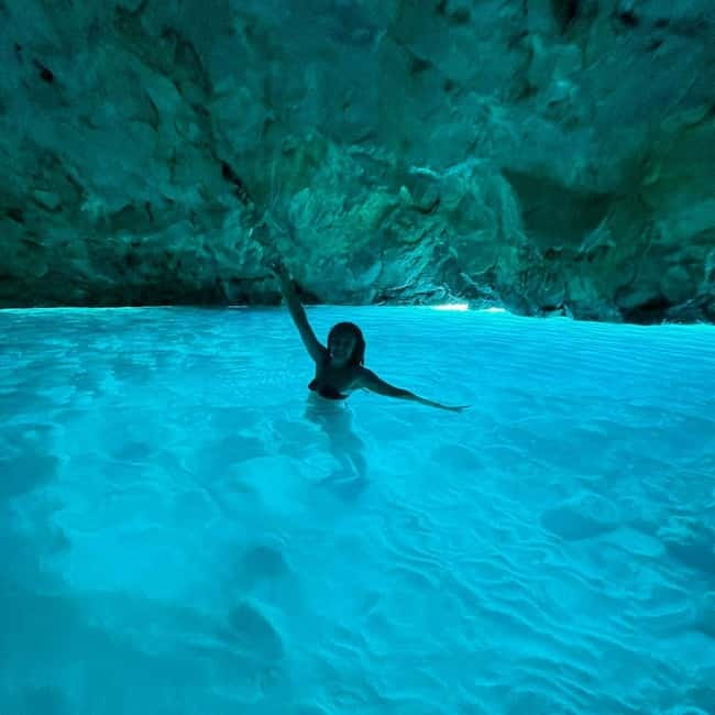 Grama Bay Speedboat Tour Vlore - Crew, Language, and the Onboard Vibe That Makes This a Winner