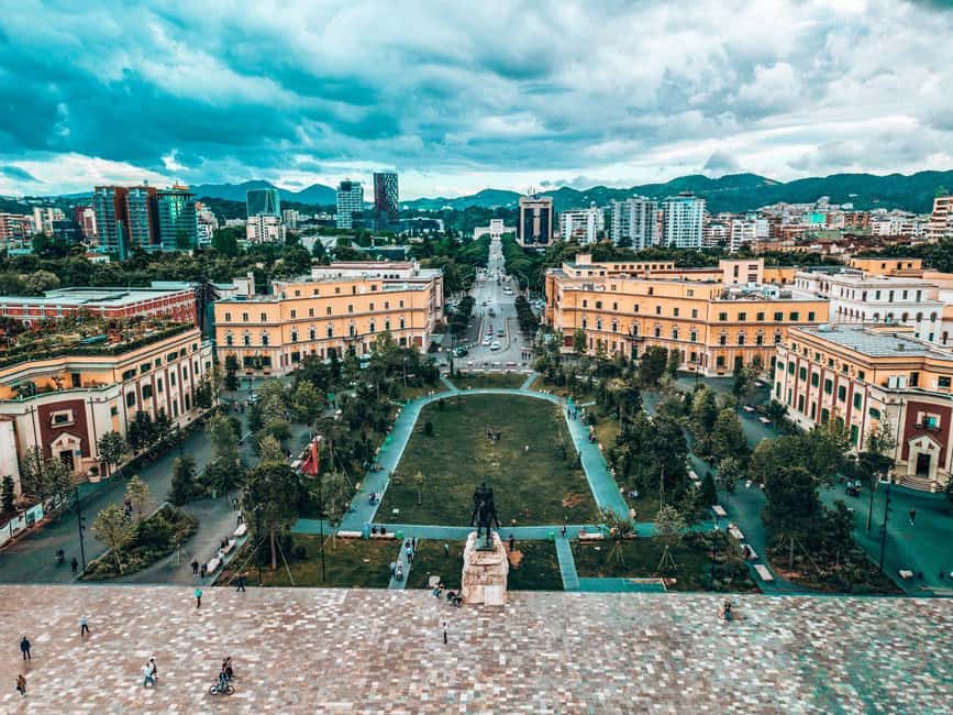 Guided tour in Tirana - discoveries, history, culture (in FRENCH) - Points clés à retenir avant de partir