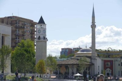 Guided tour in Tirana – discoveries, history, culture (in FRENCH)