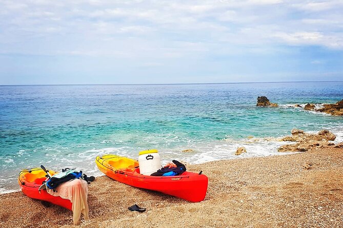 Kayak day in the coastline - Price and value: why $53.25 can be fair for a 6-hour sea day