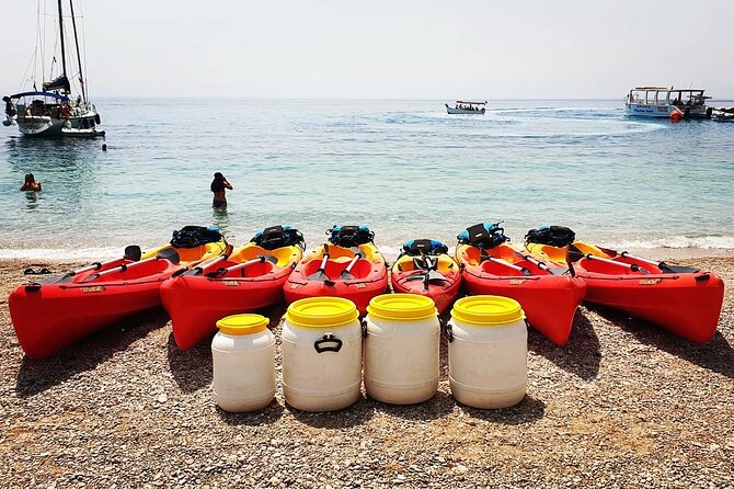 Kayak day in the coastline - Your kayak setup: two-person craft plus a 50-liter waterproof barrel
