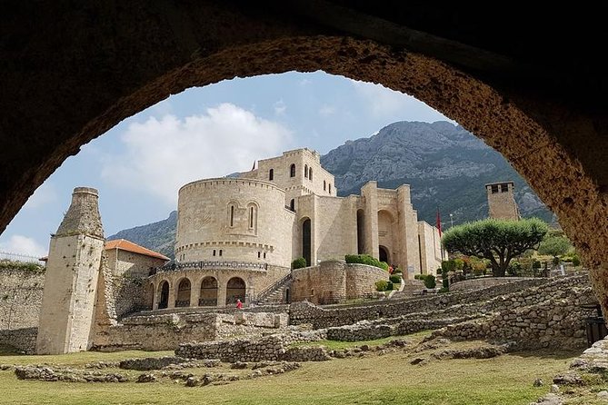 Kruje - Day Tour by ADRIATIK TOURS LLC - Skanderbeg Museum and the tower-like memorial design