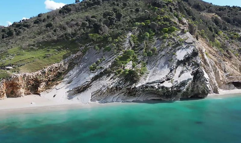 Ksamil Boat Tour To Pulebardha, Pigeon Cave & Snorkelling - Shpella e Pëllumbave (Pigeon Cave): The Main Event
