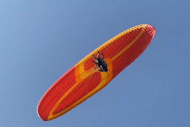 Paragliding Fly Tandem Vlora - From Regina City Hotel to Shashic Mountain: A Clean, Simple Start