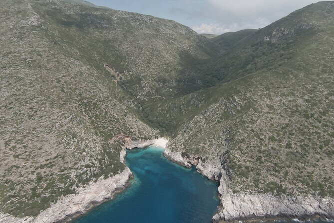 Private 6 H Boat Dafina Bay & Bear's Bay - Why this private 6-hour boat route makes sense from Vlore