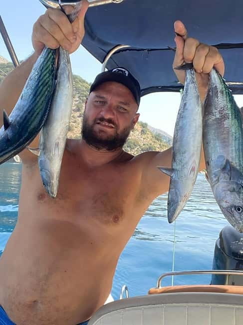 Private Fishing Tour - Pelagic Boat Tours in Saranda - Your Private Group on the Water: How the Guide Makes It Work