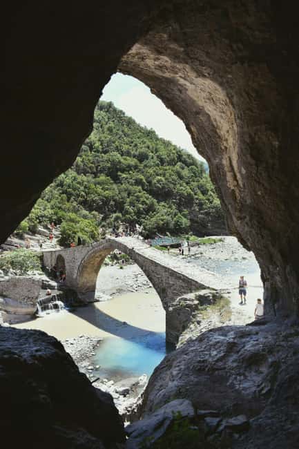 RED LINE: VIP daily tour with SUV: Vlore-Gjirokaster-Permet - Price and value: is $223 per person worth it?