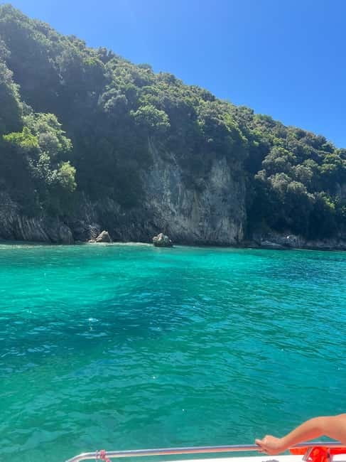 Saranda: Boat tour to 7 destinations end snorkeling - Return cruise photo stops: secret beach and turtle cave