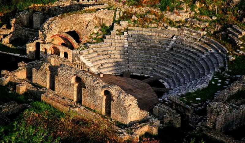 Saranda: Butrint, Blue Eye, Ksamil and Lekuresi Castle Tour - Butrint National Park UNESCO ruins in 90 minutes