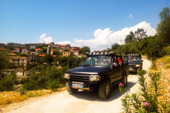Saranda Jeep Safari 4x4 a Castle, Secret Beach and Blue Eye - Lekuresi Castle viewpoints, plus the Ottoman-era photo stop
