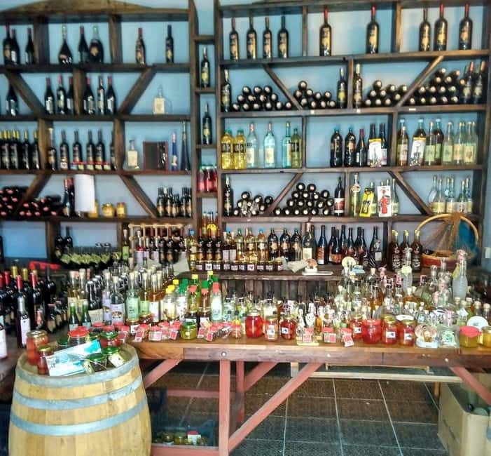 Sarande: Blue Eye & Lekuresi Tour w/ Wine Tasting - Lekuresi Castle to The Old Pharmacy: a quick culture stop