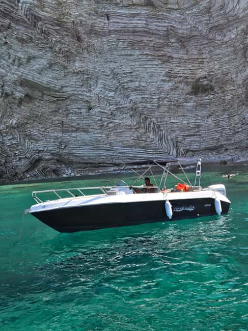 Sarandë: Boat Tour to Kroreza with Snorkel and free Umbrella - Key things that make this boat tour worth considering