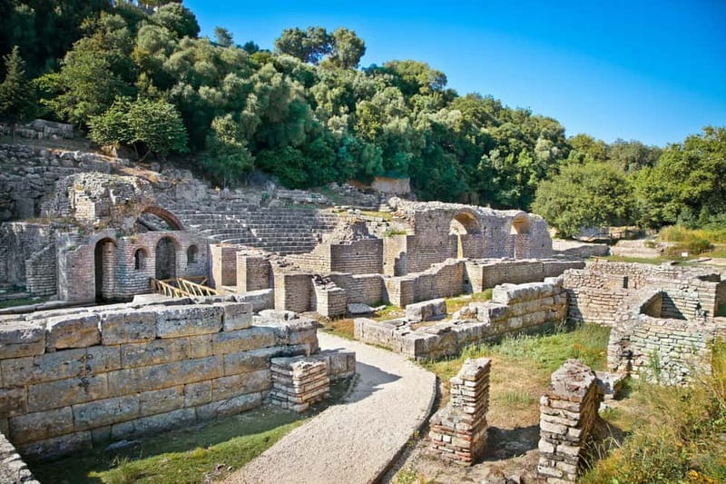 Sarandë: Butrint Archaeological Park and Ksamil Day Trip - Ksamil, the Ionian pearl: clear water, three islands, and one-hour reality