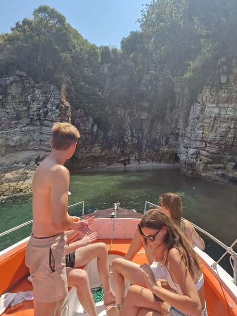 Sarande : Private boat tour to Krorëza beach & local tasting - Practical tips that help you enjoy the day more