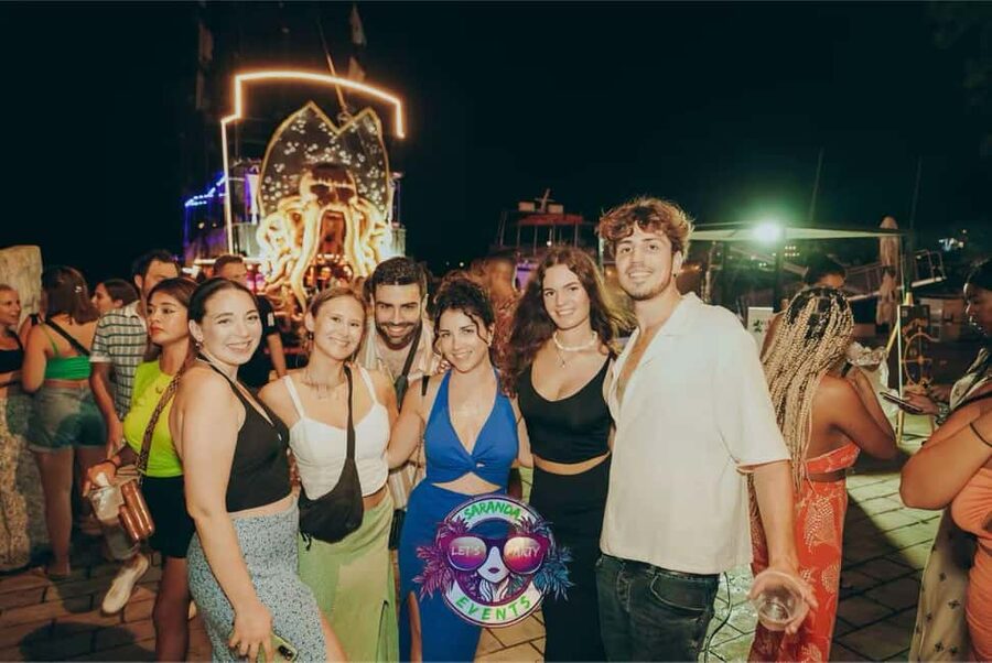 Sarande: Pub Crawl & Boat Party, 6 Shots, 1 Beer Club Entry - Rooftop bar start in Sarandë, where the night gets its plan