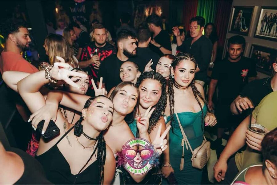 Sarande: Pub Crawl & Boat Party, 6 Shots, 1 Beer Club Entry - Bluz Club and Orange Club, two very different ways to keep the night going