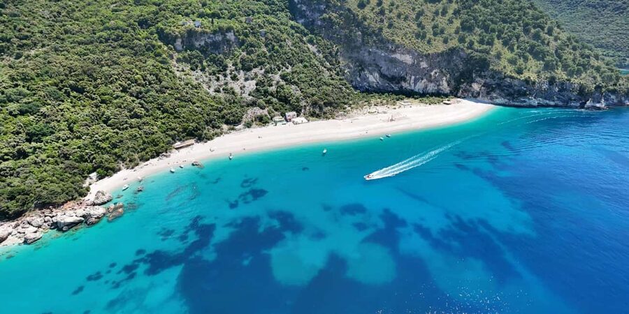 Sarandë Seascape: Coves, Cliffs & Caribbean-Blue-Water Bays - The WWII Shipwreck Stop: Quick, Clear, and Built for Snorkeling