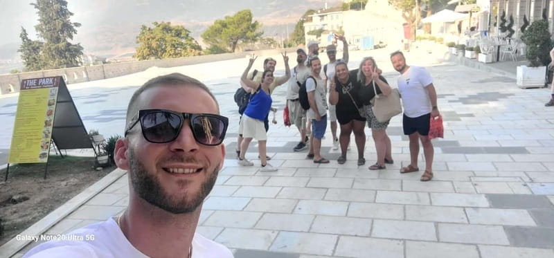 Sarandë: Tour Gjirokaster,Blue Eye & Lekursi Castle - The guide factor, why Jona keeps showing up in good reviews