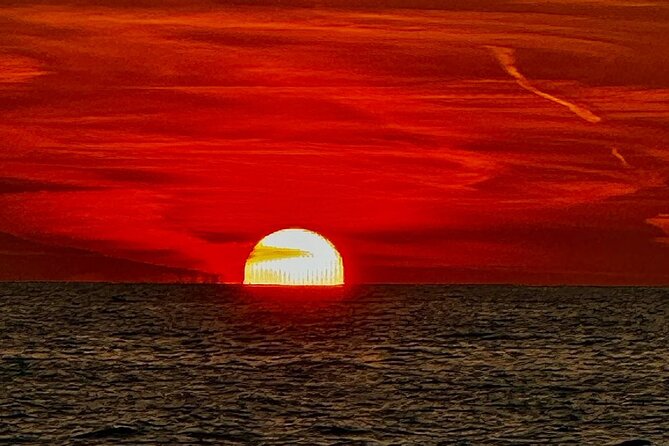 Sarandë Velvet Horizons: A Dreamlike Sunset Cruise - Who This Sarandë Sunset Cruise Is Best For (And Who Should Skip It)