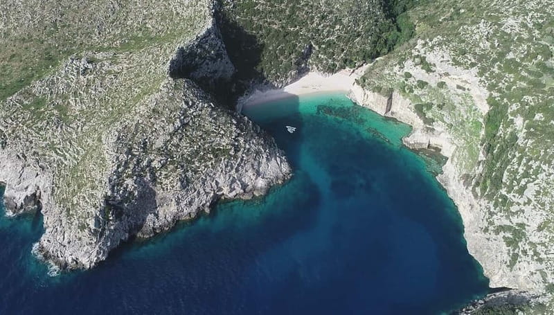 Secret Blue Cave & Grama Bay - Speed Boat Tour - Llovizi and the Blue Cave: The Main Event for a Reason