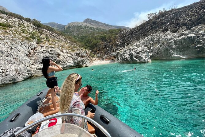 Secret Blue Gem Cave & Grama Bay Boat Tours Vlore - How the route is built: from speedboat cruising to swim-stop momentum