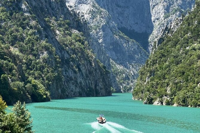 Shala River Shared Minivan And Boat Adventure - Shala River: The 3-Hour Prize Segment
