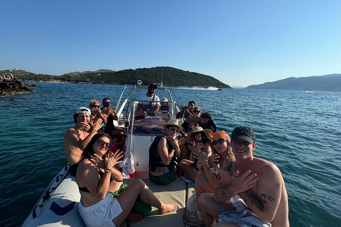 Speedboat Tour Swimming in the Five Island of Ksamil - The speedboat leg to the twin islands: where the adrenaline comes from