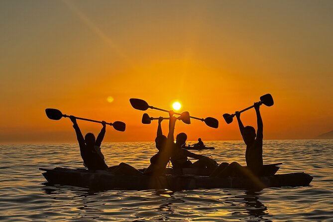 Sunset kayak/Sup tour - Lukova caves and Secret beaches - Key highlights