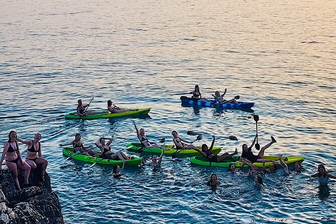 Sunset kayak/Sup tour - Lukova caves and Secret beaches - Entering Lukova: why this 2-hour sunset paddle feels worth it