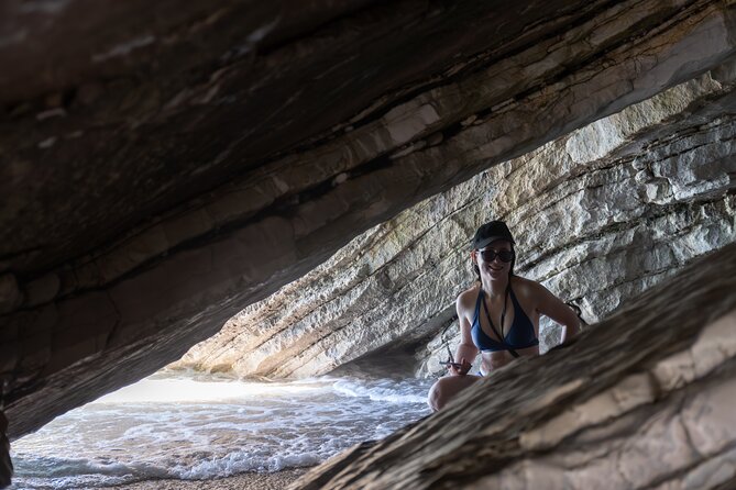 Sunset kayak/Sup tour - Lukova caves and Secret beaches - Stop 3, the pink beach stop: swim, refresh, then catch the sunset