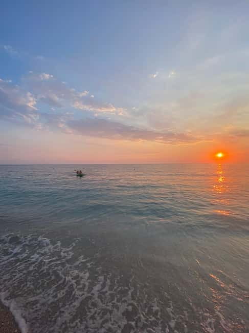 Sunset kayak/Sup tour - Lukova tiny caves and Secret beaches - Setting off from Shpella Lukova Beach (and why the start matters)